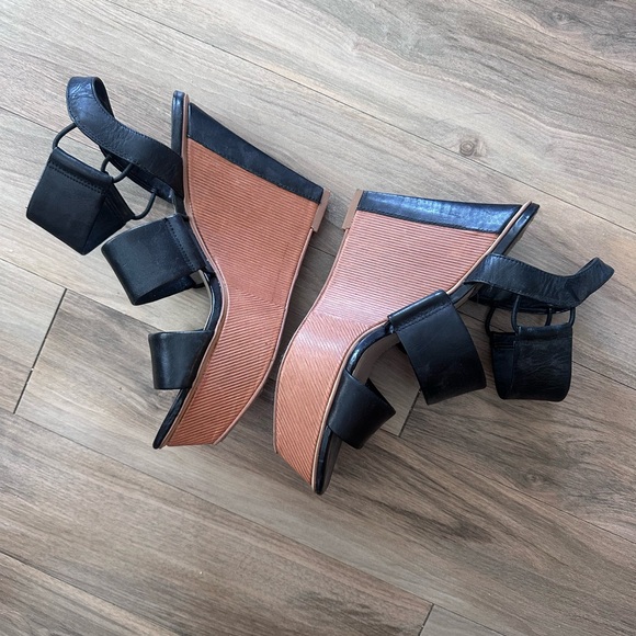 Vince Camuto - Platform Wedges - Size 7.5 - Picture 3 of 8